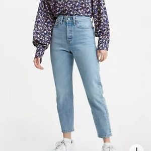 Levis Wedgie 27 jeans